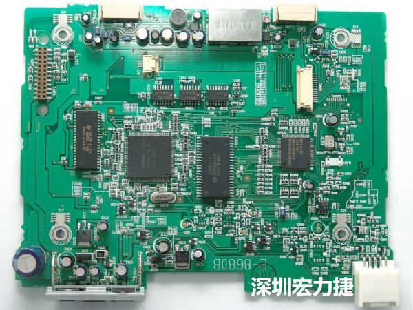 大面積PCB若電子元器件數(shù)量多、重量較重，板材強(qiáng)度不夠時(shí)容易產(chǎn)生PCB中央部凹陷問題。
