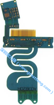 針對需要大幅撓曲應(yīng)用的特殊結(jié)構(gòu)造型，F(xiàn)PCB可進行彈性雷射裁型，讓FPCB材料的撓曲能力更佳。