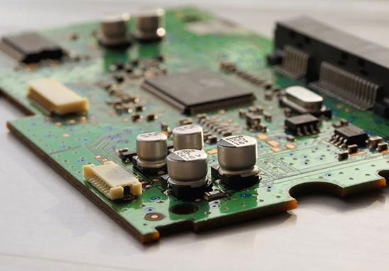 PCB制板工藝中的過孔塞油是什么意思？